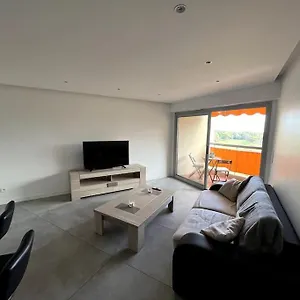 2 Pieces Vue Mer, A Proximite De Appartement Mandelieu